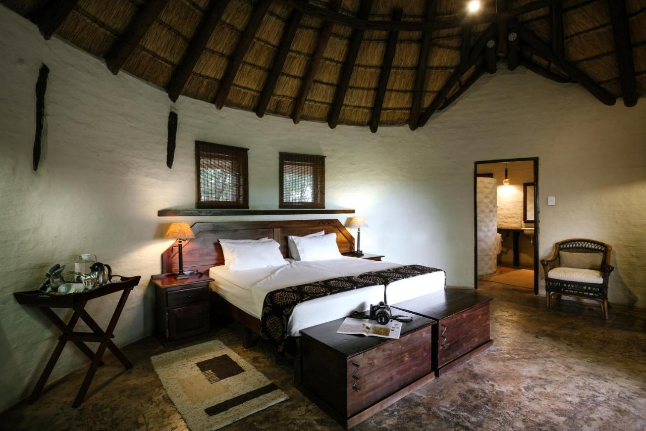 Linton Mopane Bush Lodge מראה חיצוני תמונה